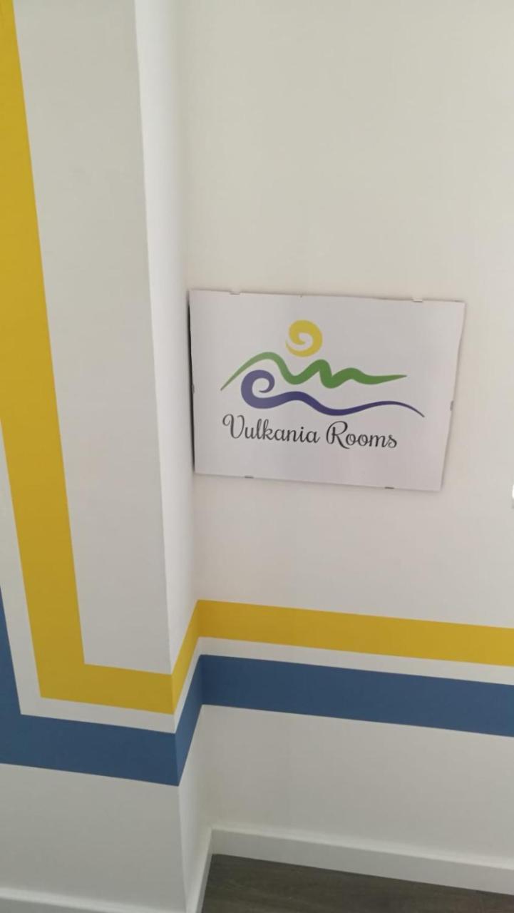 Vulkania Rooms Napoli Bagian luar foto